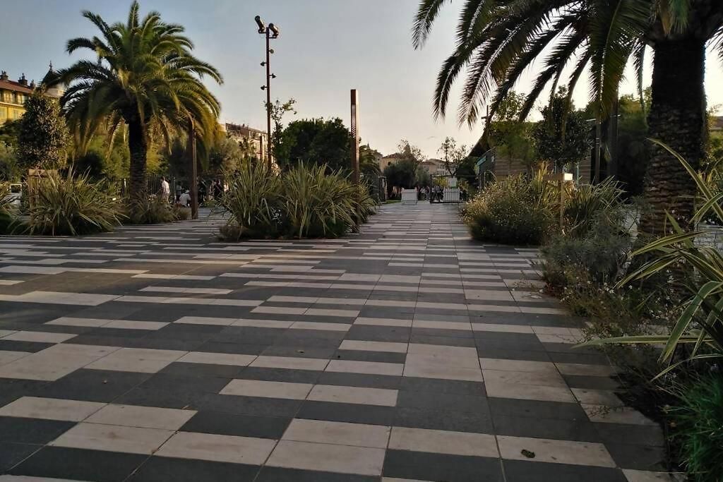 Au Coeur De * Nice