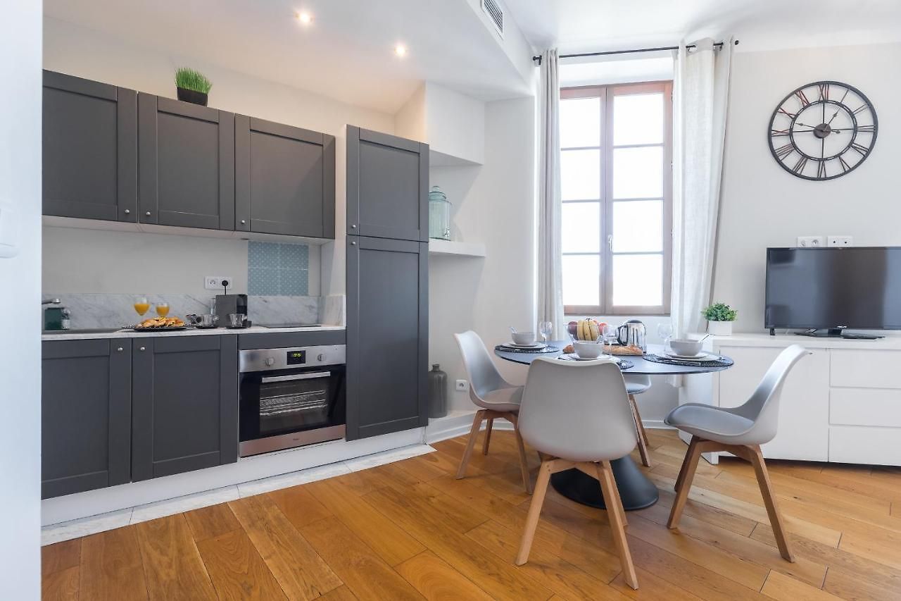 Apartment Gorgeous 1 Bdr With Gardens View In The Old Town *