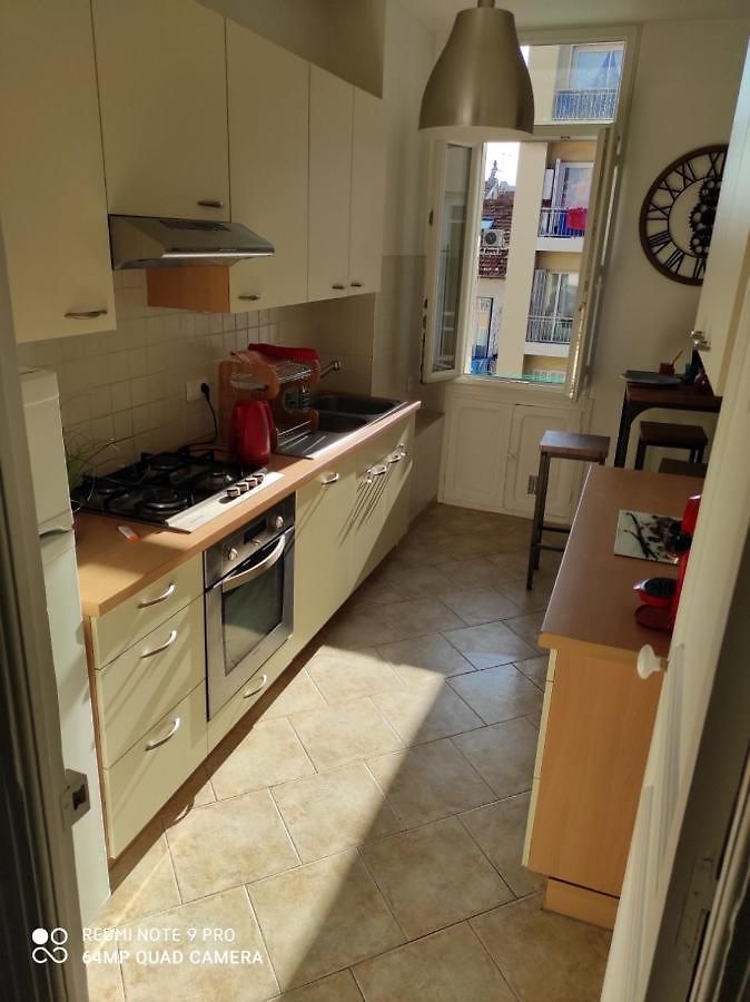 Quiet Floor 2 Bedroom Flat Near Port With Lift Balcony Ac And Fast Wifi * Nice