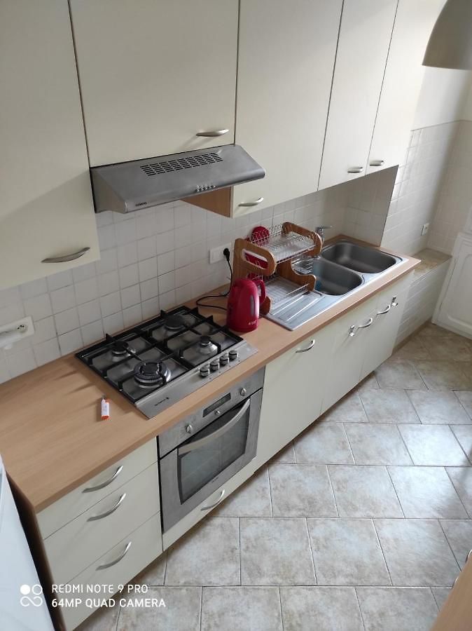 Quiet Floor 2 Bedroom Flat Near Port With Lift Balcony Ac And Fast Wifi