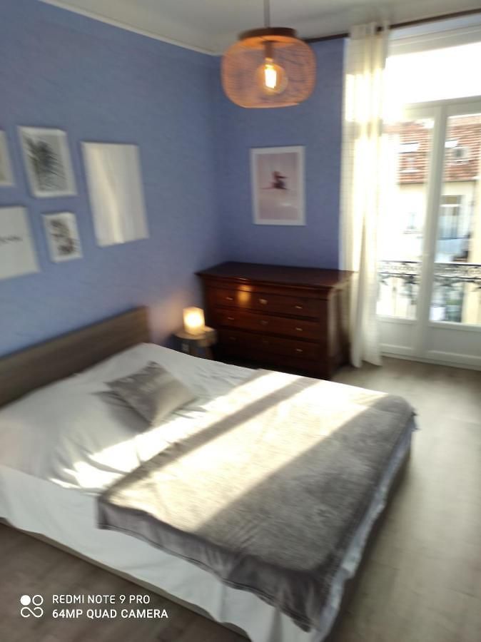 Quiet Floor 2 Bedroom Flat Near Port With Lift Balcony Ac And Fast Wifi *