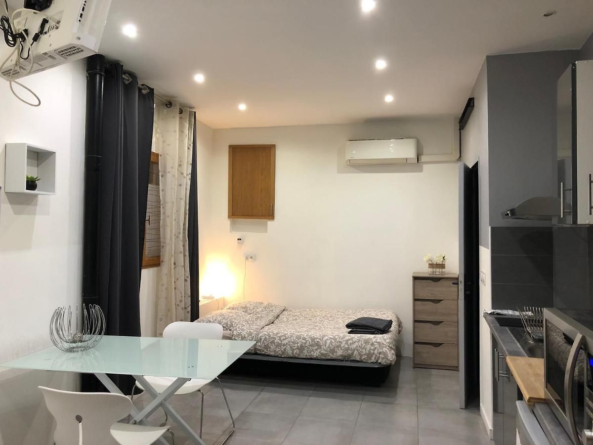 Studio Bord De Mer Centre Appartement Nice