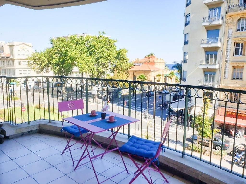 Les Domes, Piscine Apartment