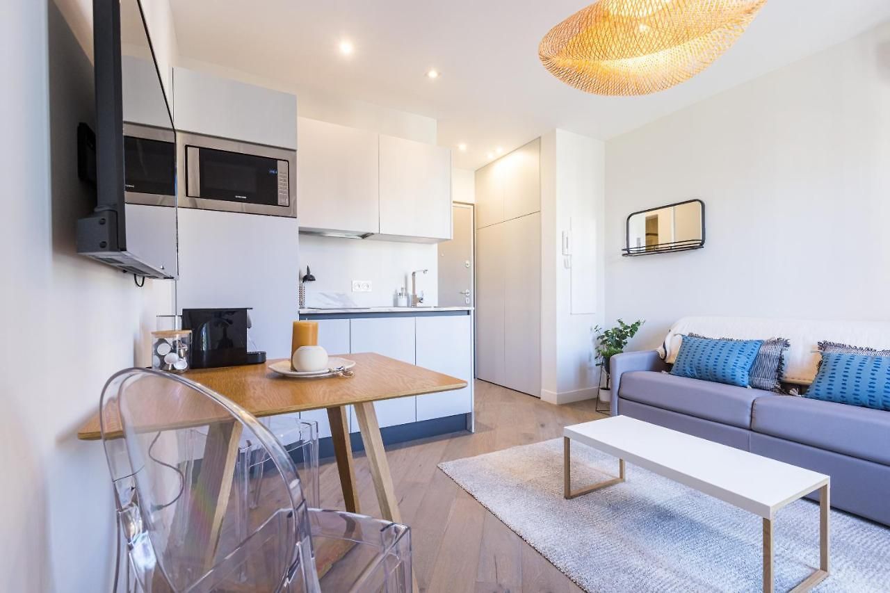 Appartement 2 Bavastro - Beau 2 Pieces Lumineux Et Cosy - Climatise *