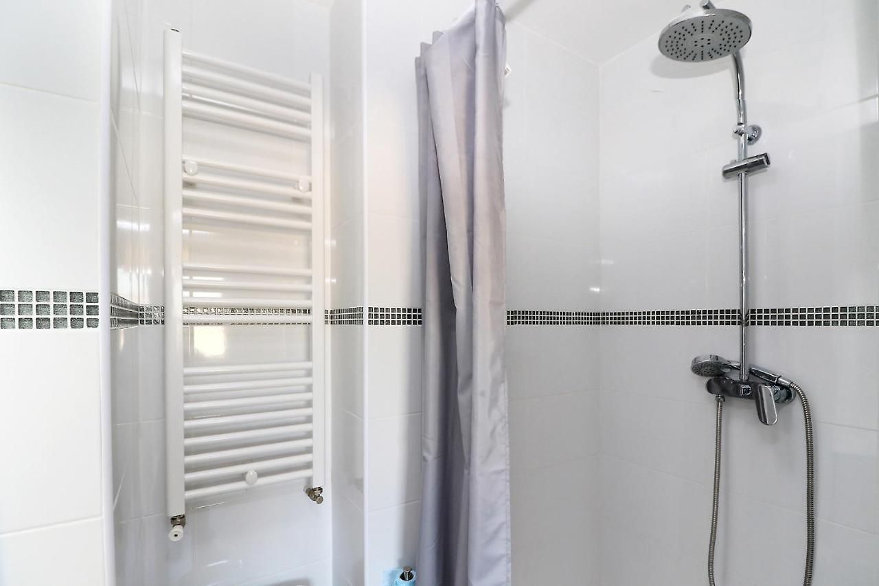 Sophies Homes And Promenade Des Apartment