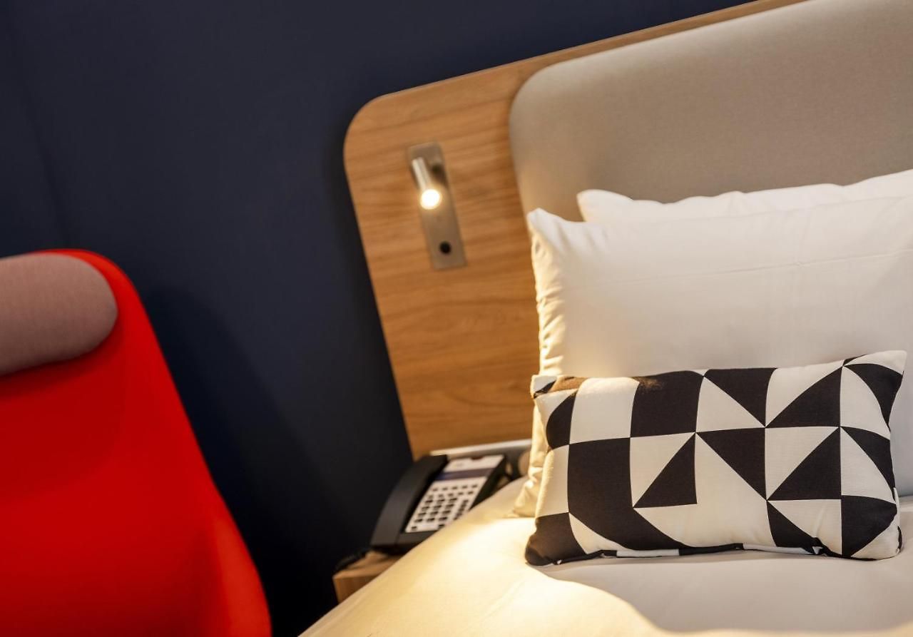 Express - - Grand Arenas By Ihg 3* Nice