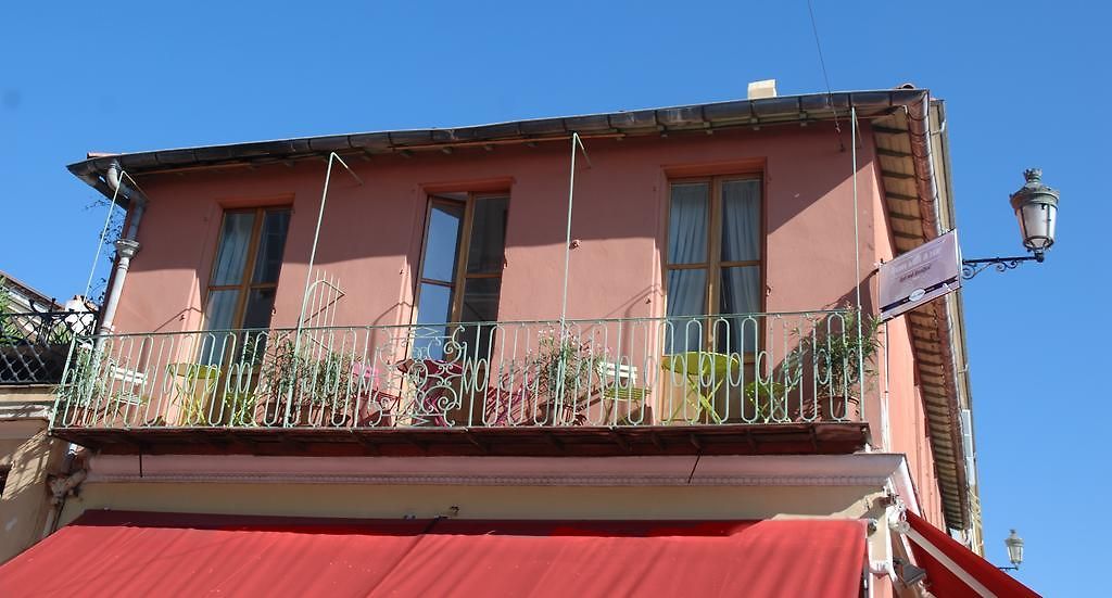 Couette-café With A Vue Nice