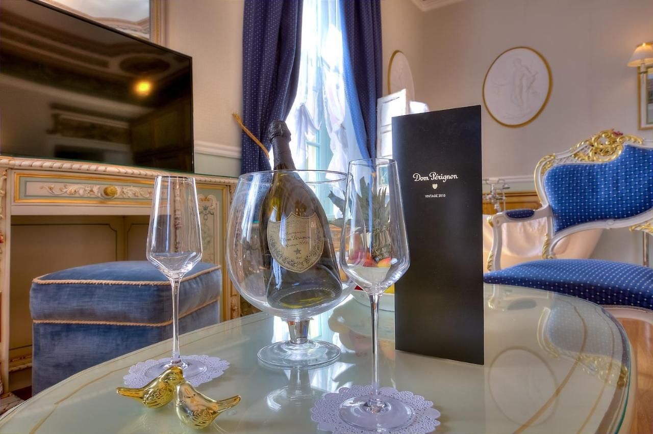 Aba Luxury B E B Couette-café