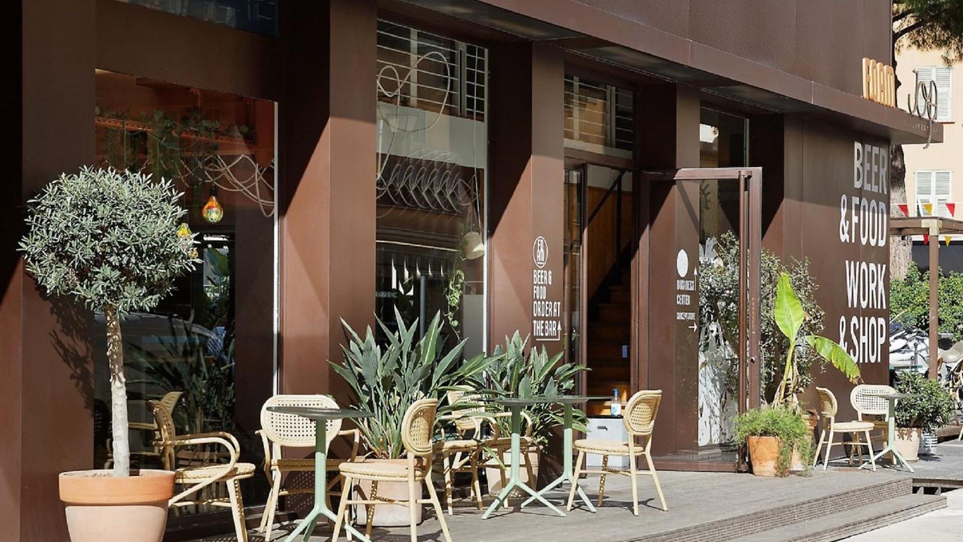 Du Pin Port Hotel