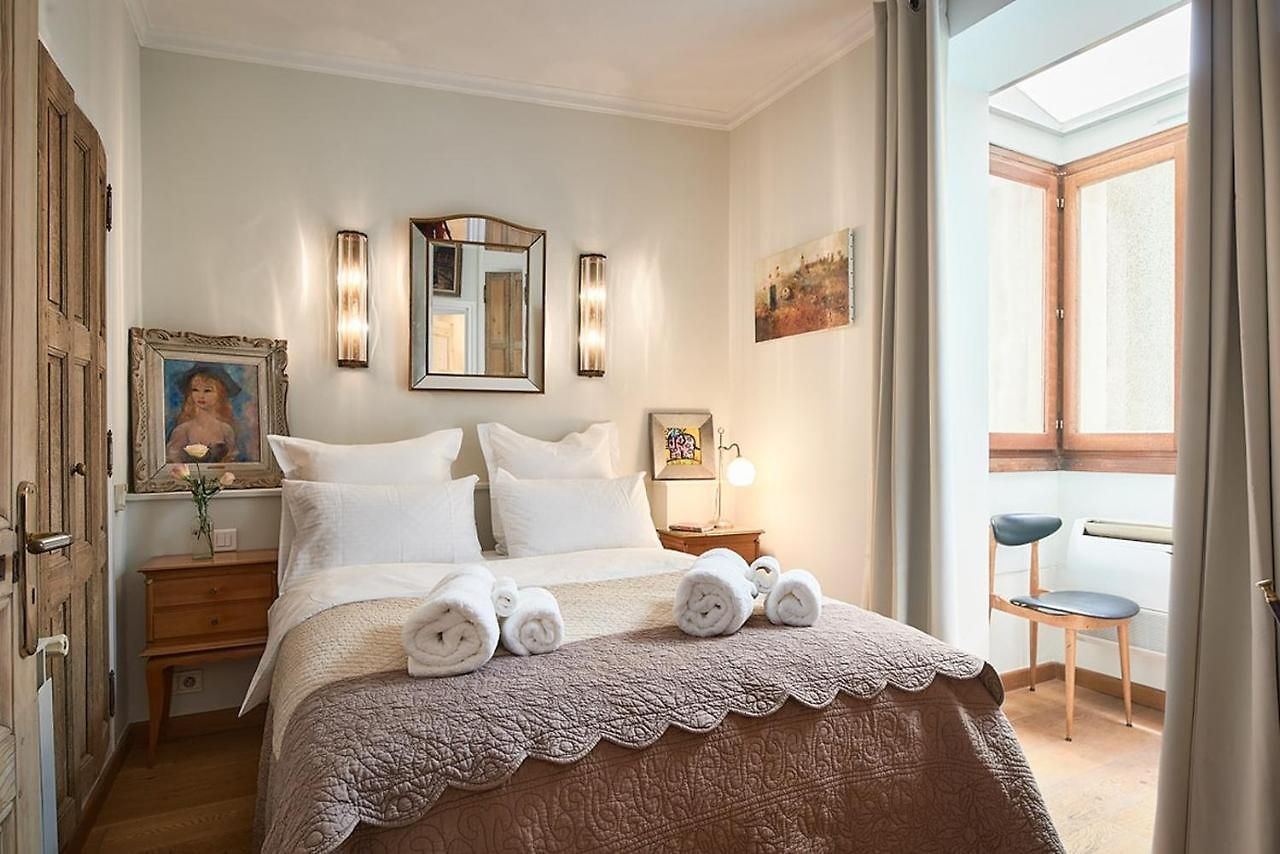 Apartment Sunlight - Marinette - Port Area, 2 Bedrooms, Sleep 6, Sea View