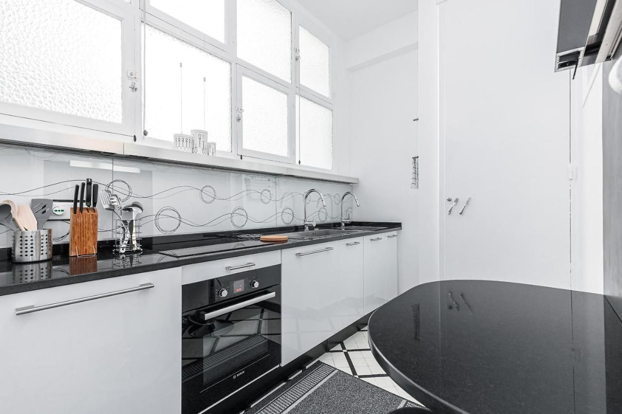 Promenade - Stunning Sea View Apartment *