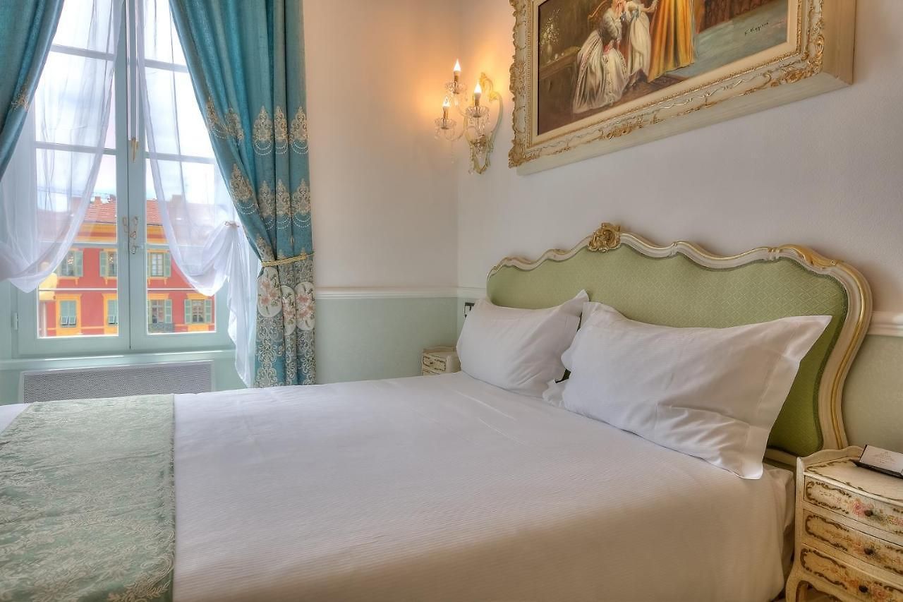 Couette-café Aba Luxury B E B Nice