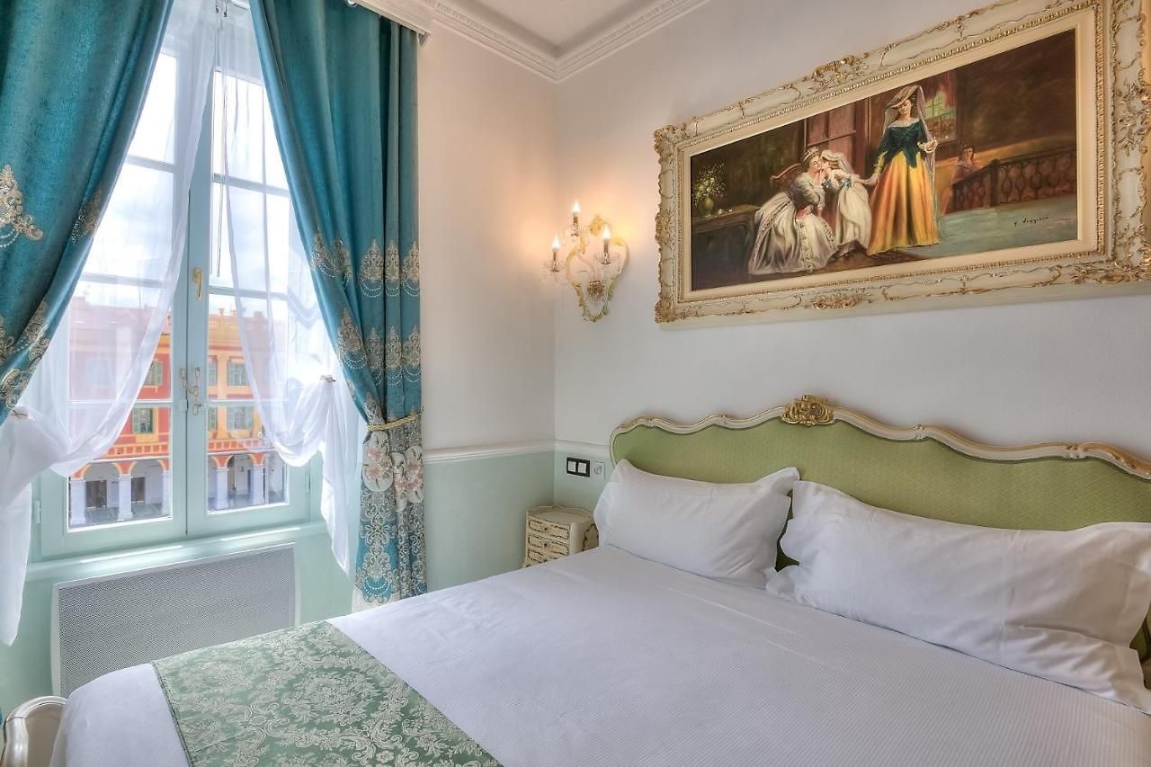 Aba Luxury B E B Couette-café 5*