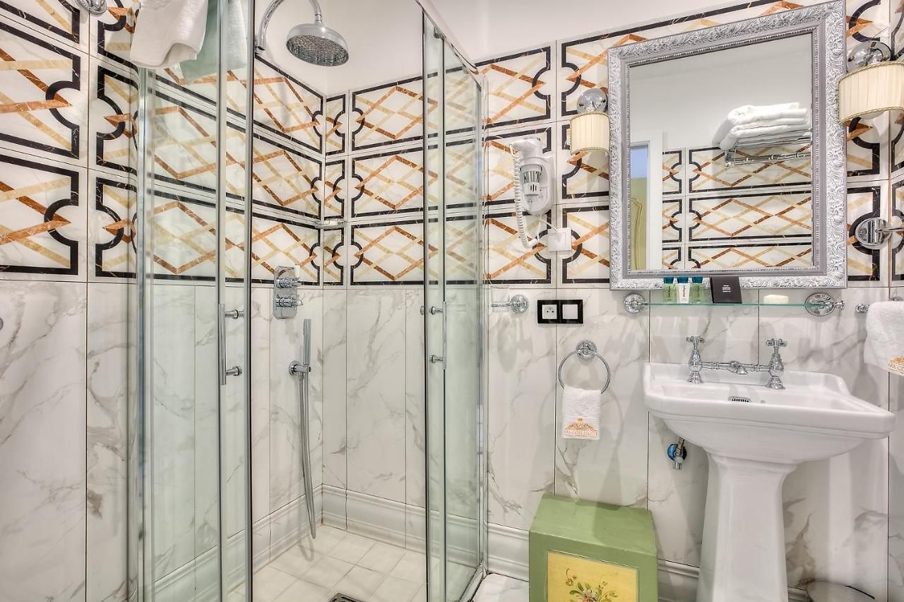 Couette-café Aba Luxury B E B Nice