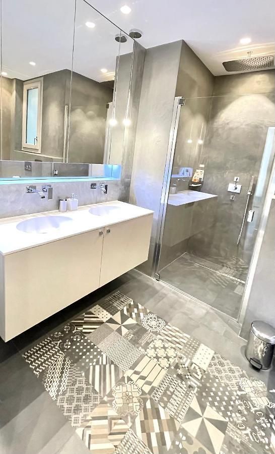 Luxurious 2 Bedrooms Apartment, 30 Meter From * Nice