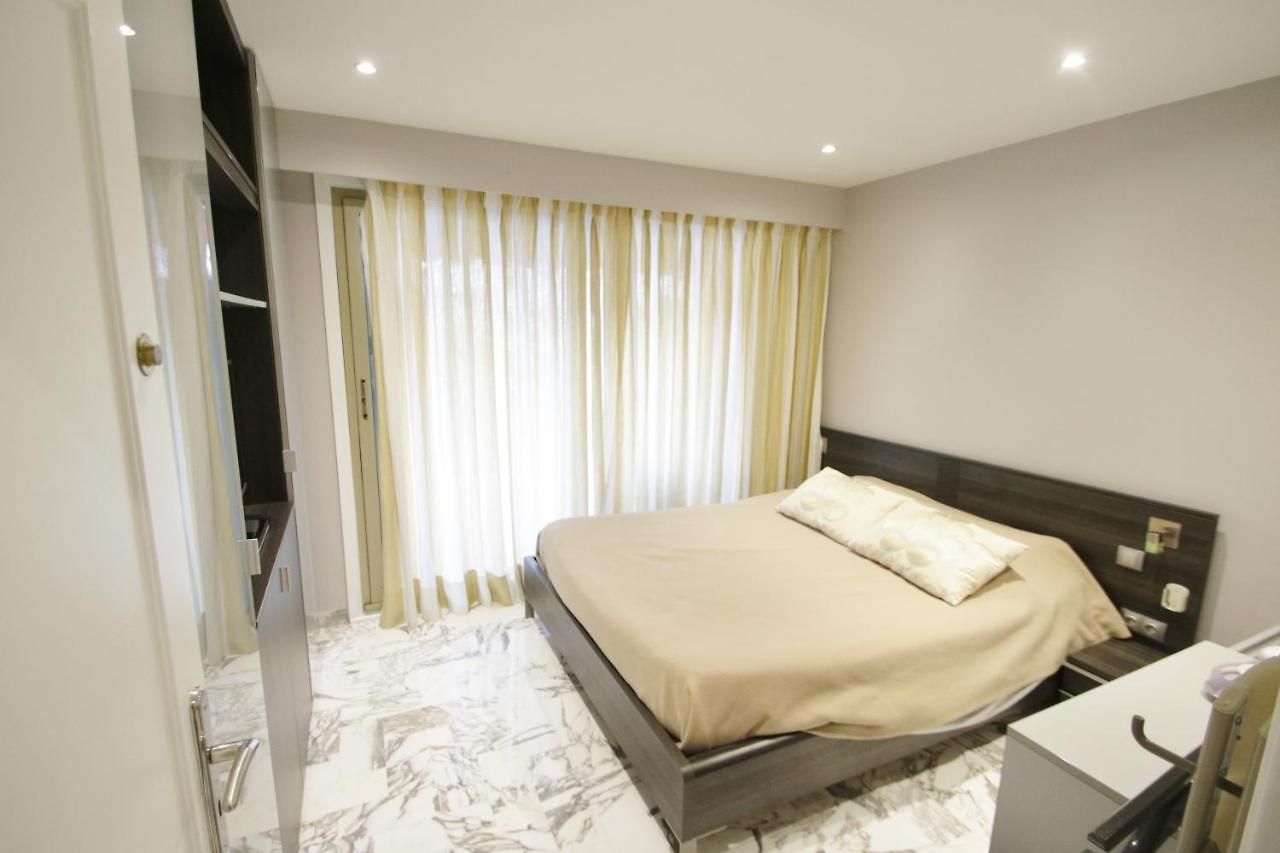 Couette-café Le France Centre 5*