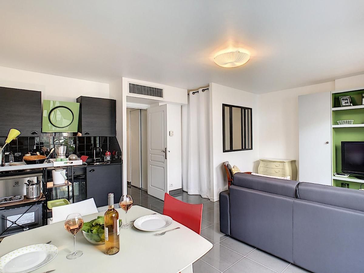 Appartement Nestor&jeeves - Berlioz Patio - - Residential Area - Patio 20m *