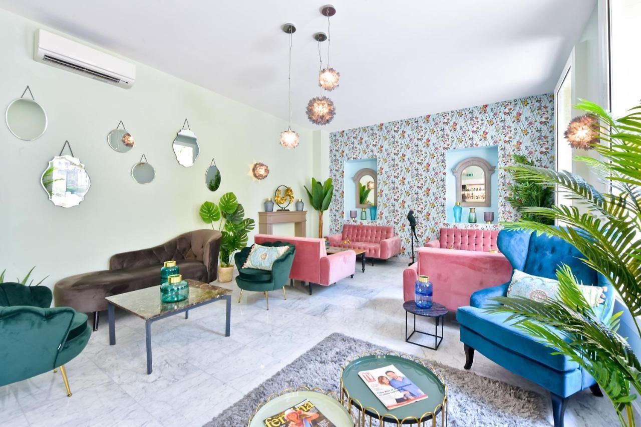 Hotel La Promenade 4*