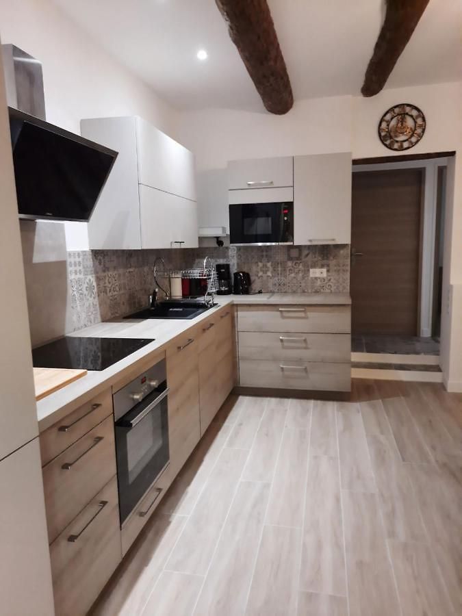 Beautiful Old Town Flat, Near The