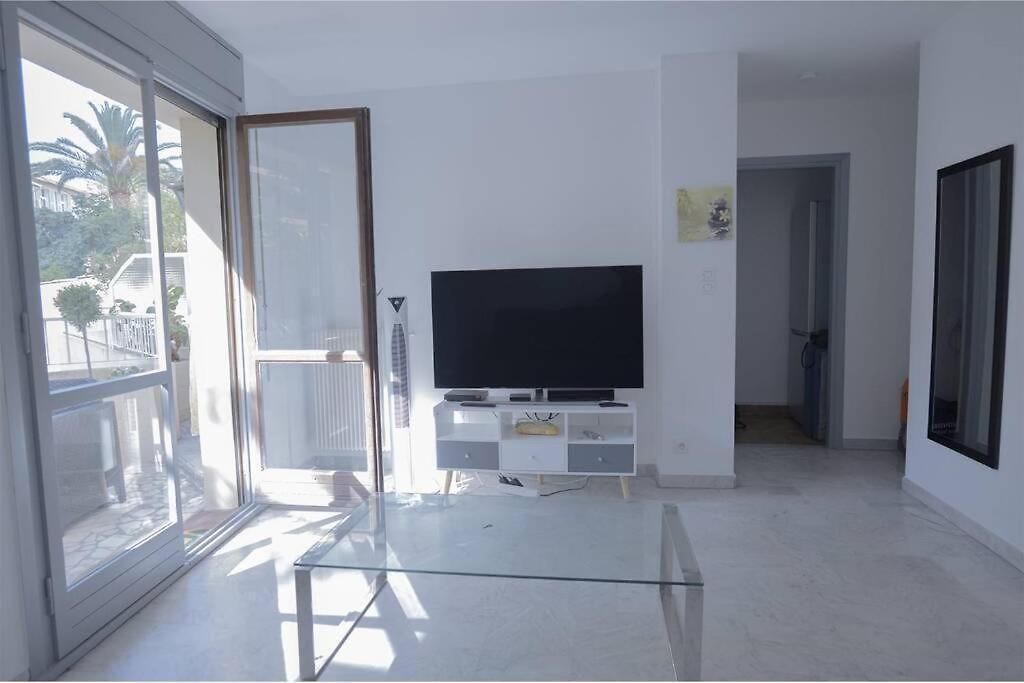 Apt 2 Pers 200m De La Mer Plus Parking Proche Appartement