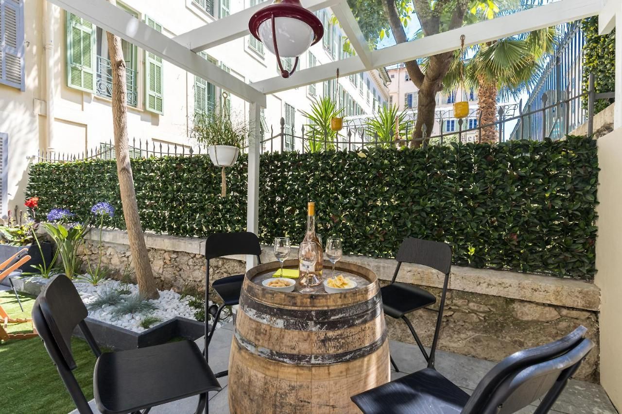 Apartment Luxury 3 Bdr Garden & Parking - Angels' Garden