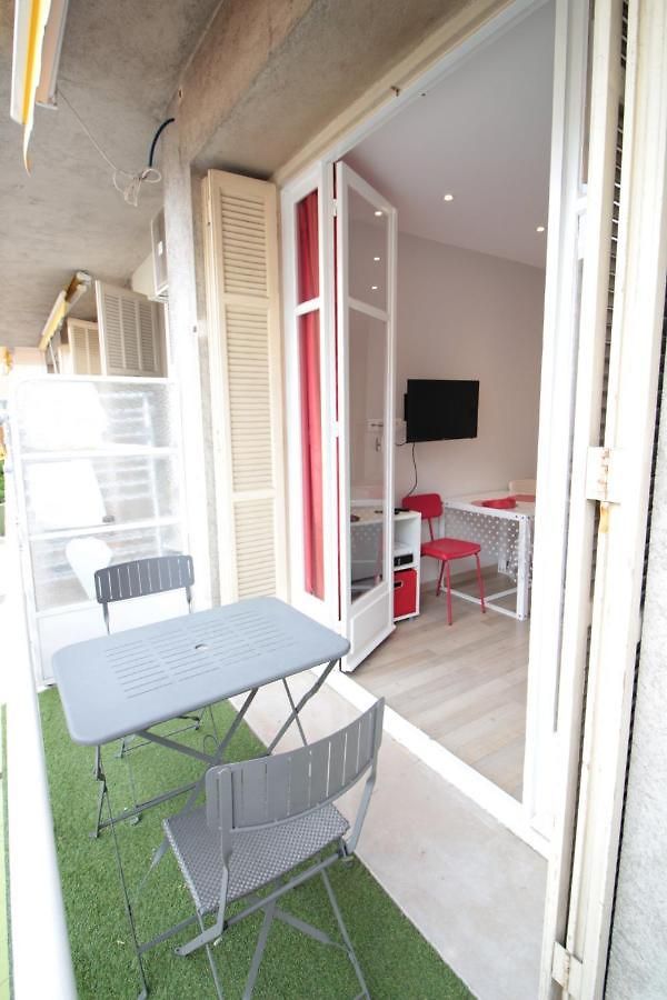 Red Buffa Appartement *