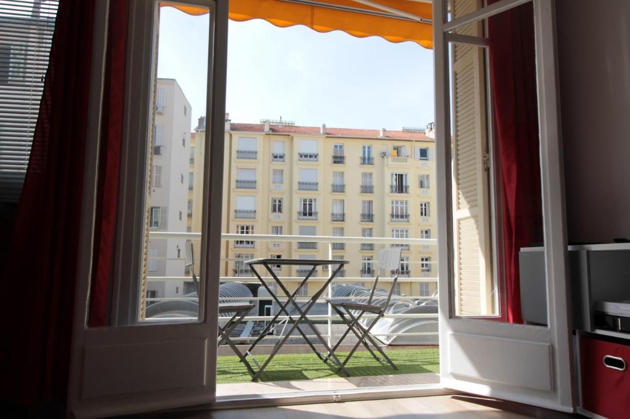 Red Buffa Appartement Nice