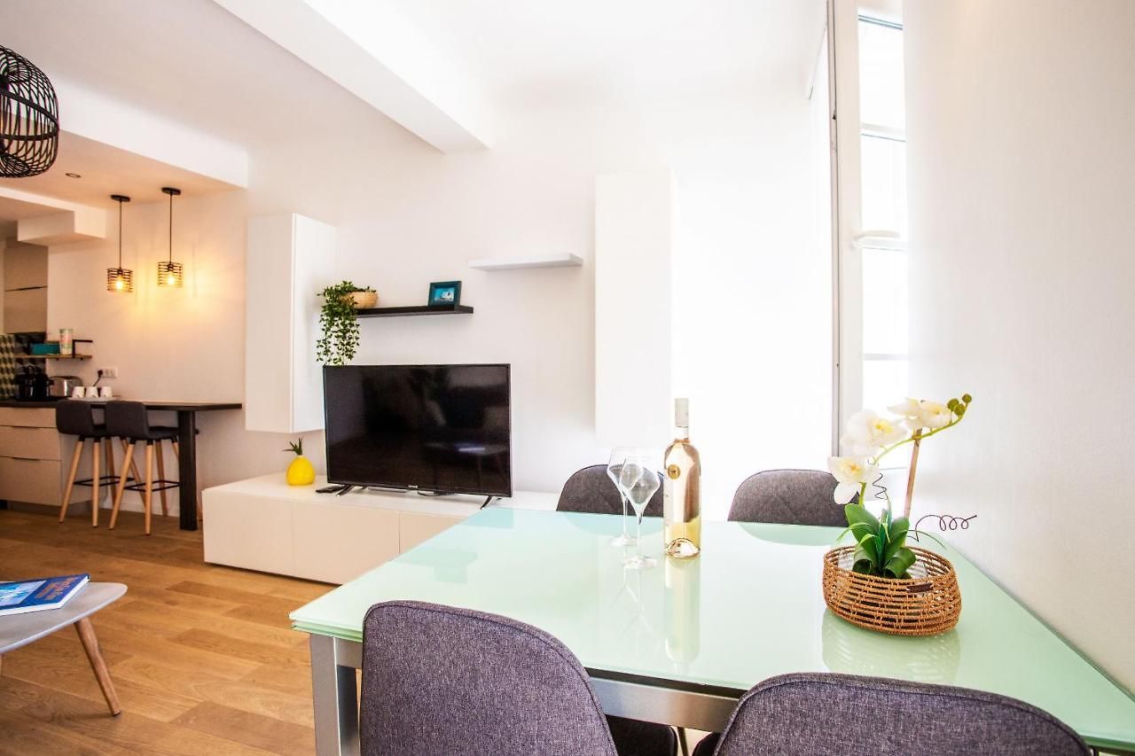 Paradisio 2 Ap4237 By Riviera Homes Apartment