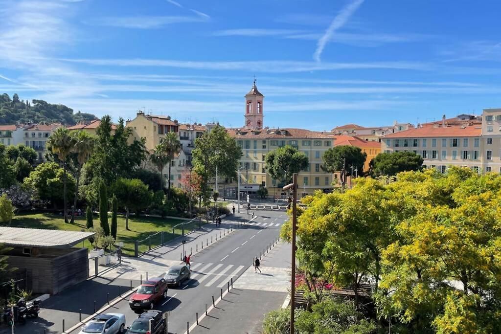 Spacious 3 Bedroom Flat Center - Magnificent View Nice