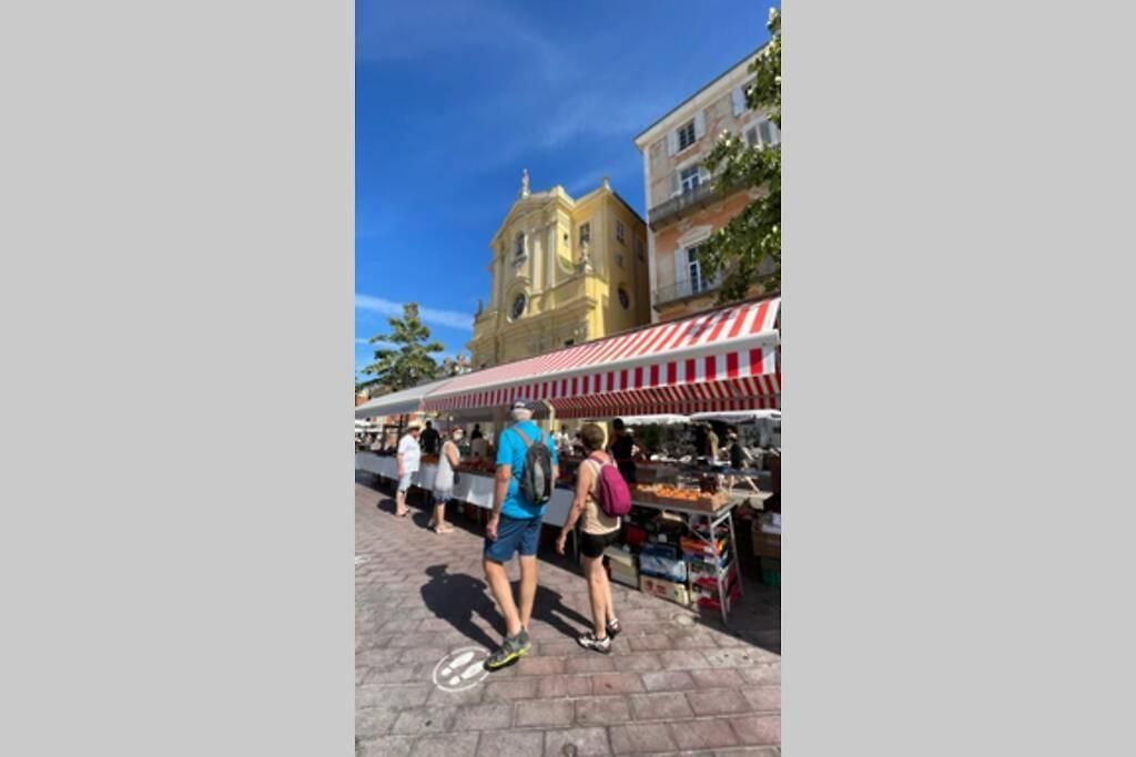 Spacious 3 Bedroom Flat Center - Magnificent View