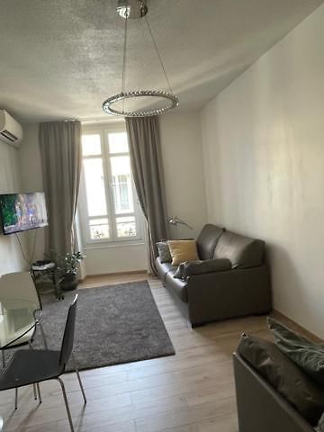 Appartement On Dante Street Next To The Sea *