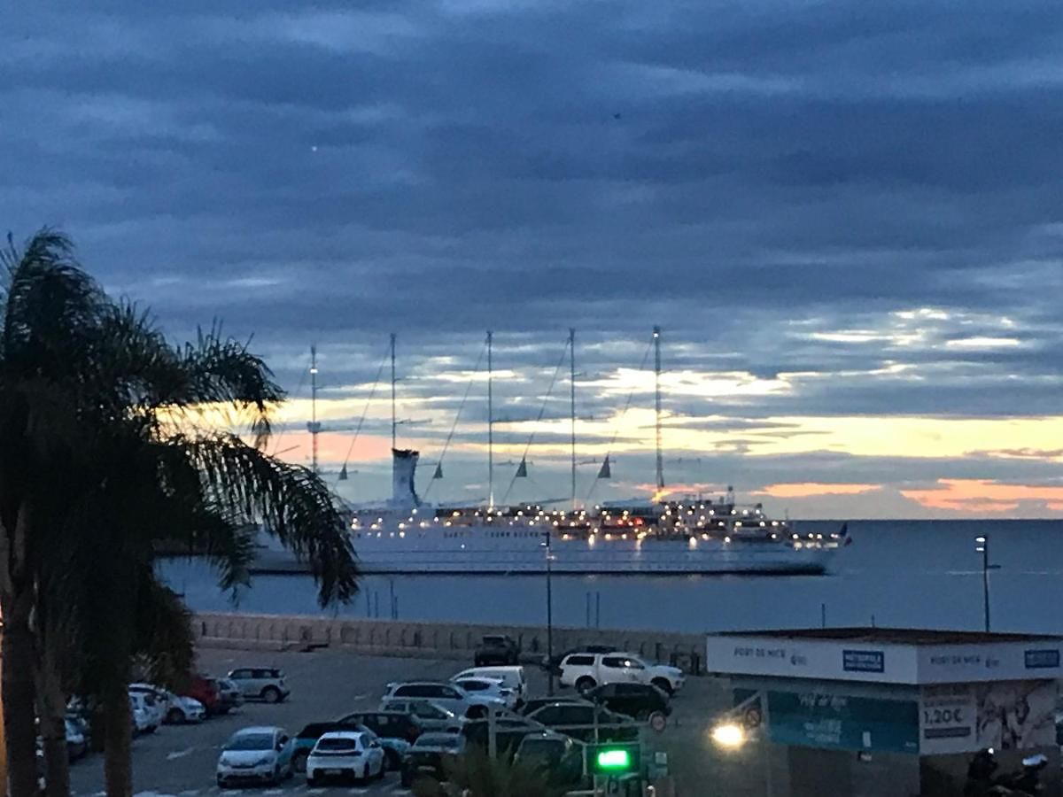Appartement Sea View Port *