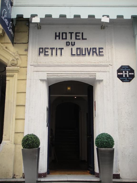 Du Petit Louvre Hotel *