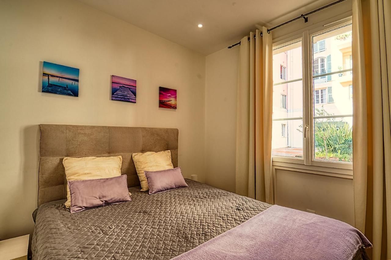 Riviera Apartment *