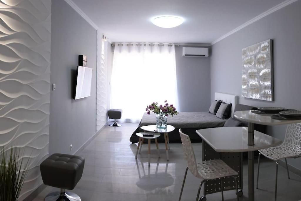 Stylish In Only 50 Meters From ! * Nice