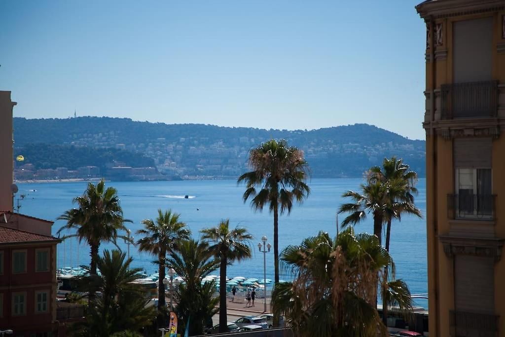 Apartment Stylish In Only 50 Meters From !