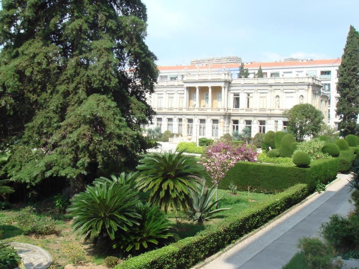 Apartment Les Grands Cedres C1 7 Avenue De Fabron