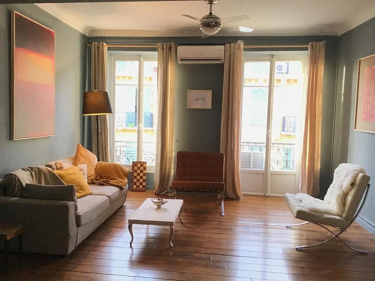 Modern, Traditional , Bright And Stylish