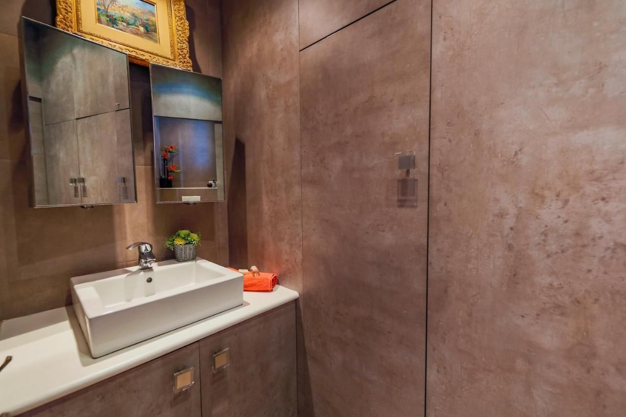 Appartement Victor Hugo Palais Ap3061 By Riviera Homes