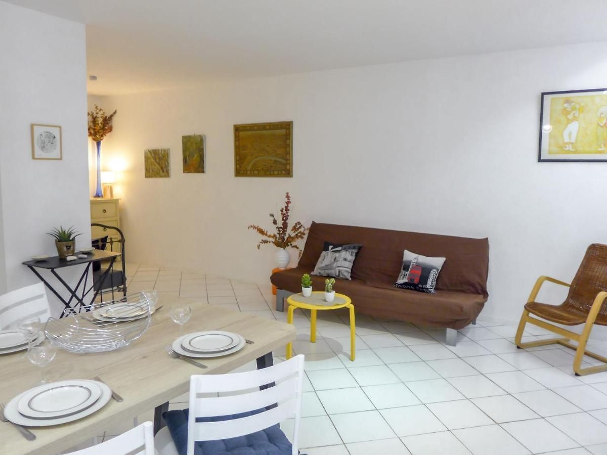 Vieux By Interhome Appartement Nice