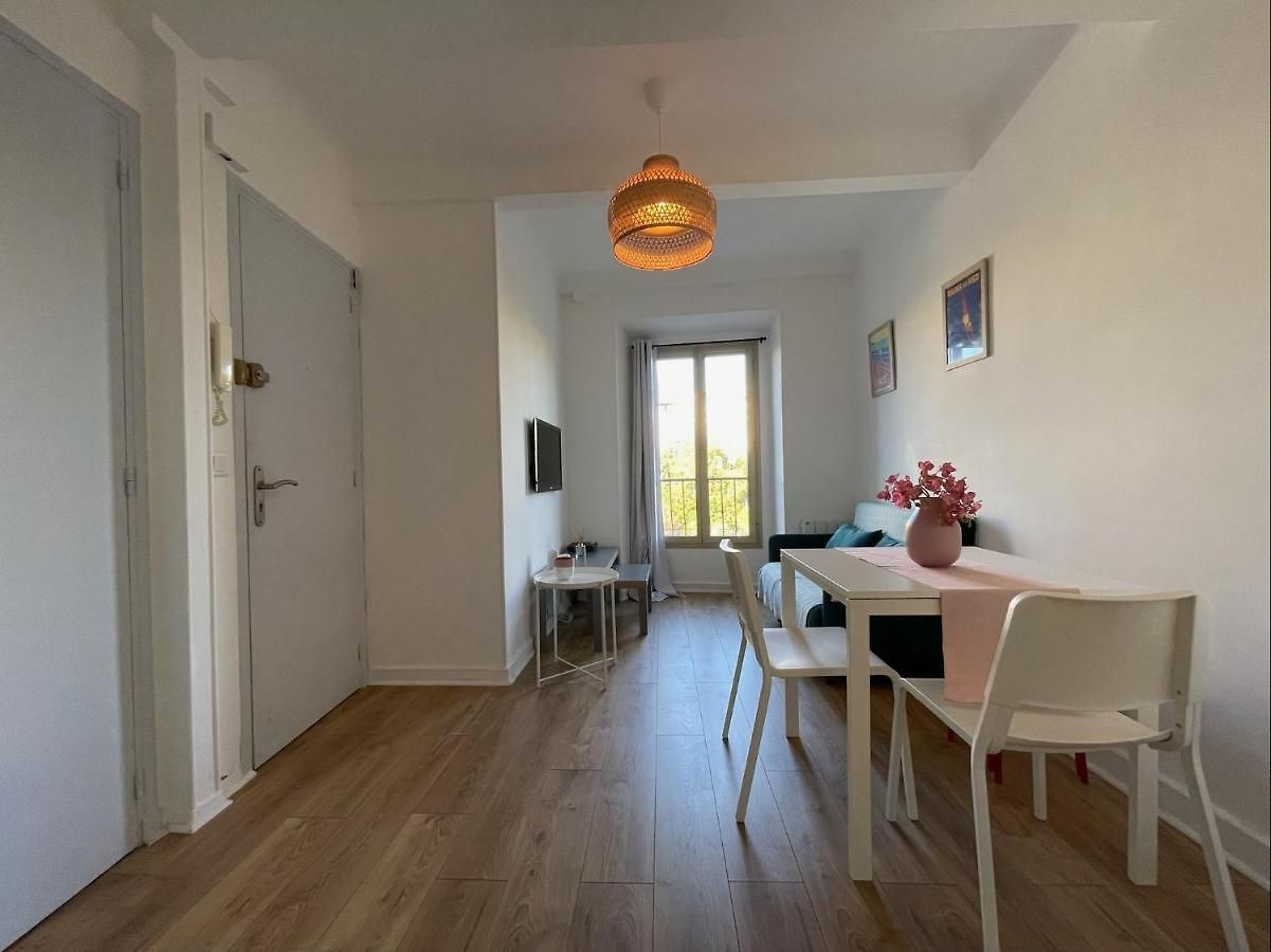 Appartement Renting - Jaures - Cosy Flat - Old Town - Great View - Aircon Nice