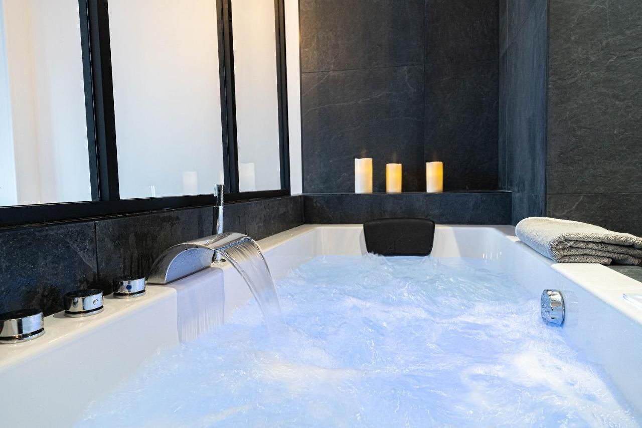 Apartment Jacuzzi-nice Quartier Des Musiciens-loft *