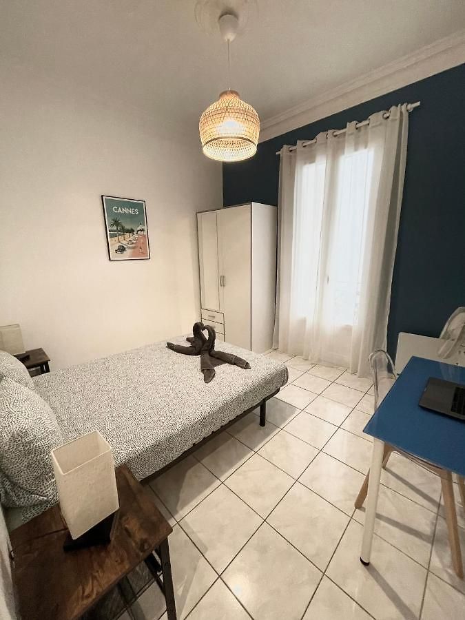 Joli Spacieux à 3 Min à Pied De La Appartement Nice