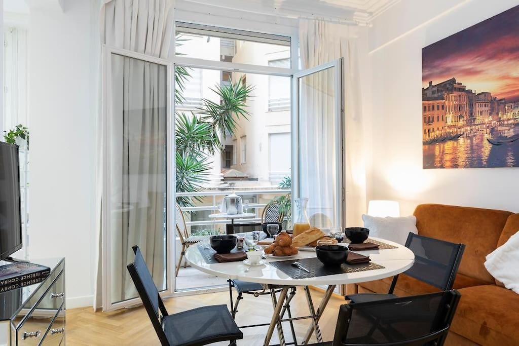 Appartement Promenade, 2pièces Chic Et Clim Avec Terrasse Location éligible Au Bail Mobilité Mobility Lease *