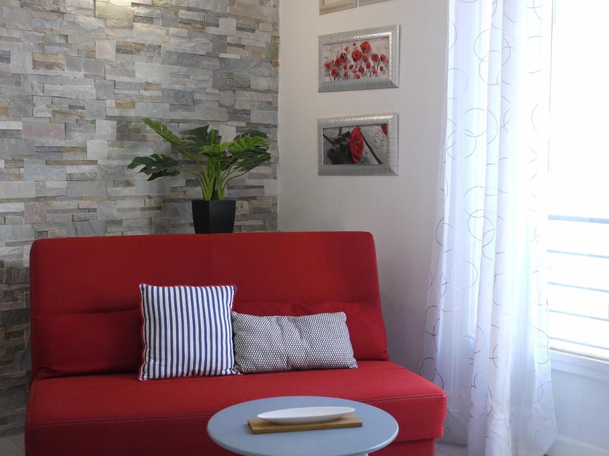 - A Modern Flat In Appartement *