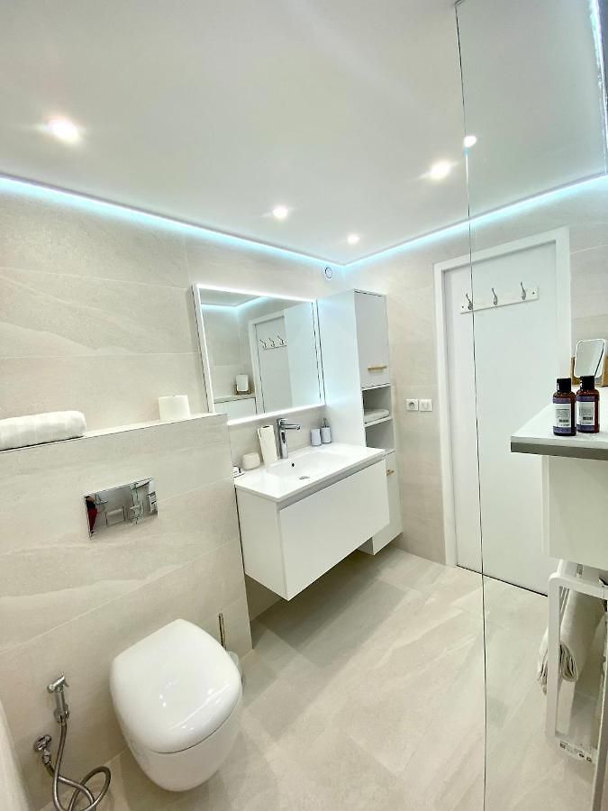 Appartement Luxe - 3 Pièces Avec Vue Mer, Piscine Et Tennis Nice