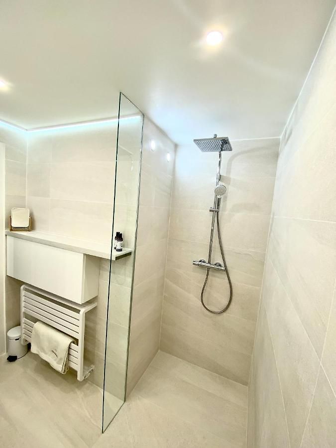 Appartement Luxe - 3 Pièces Avec Vue Mer, Piscine Et Tennis
