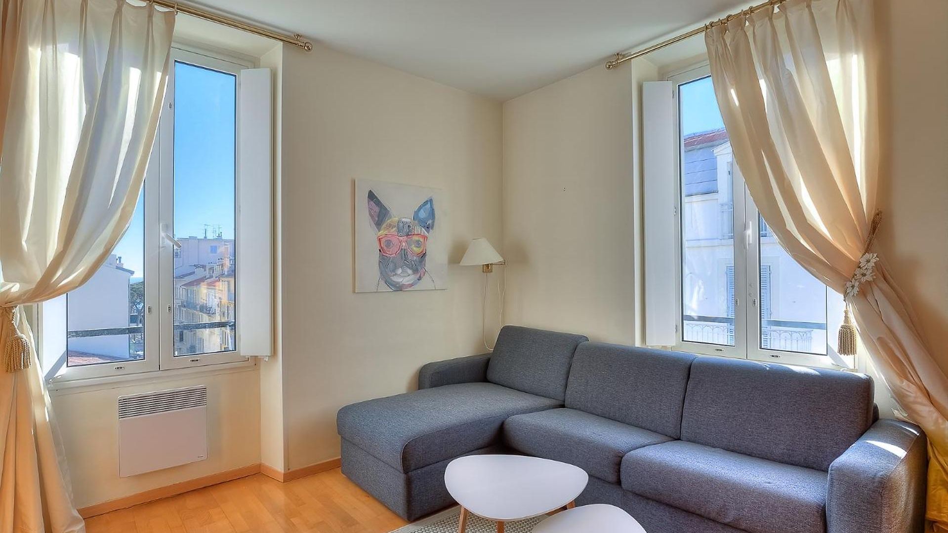 Lumineux Appartement- Carre D'or- Proche Mer