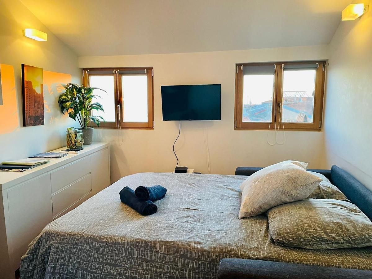 Gilly 4 - Exceptional 2beds, Sea View, Modern,a/c, Old Town Appartement *