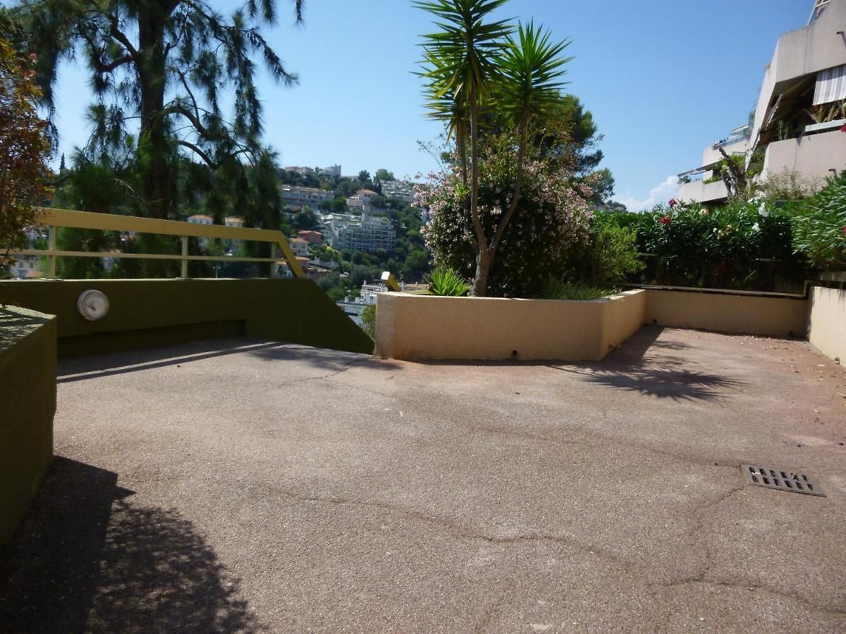 Nice-miramar And Parking Appartement Nice